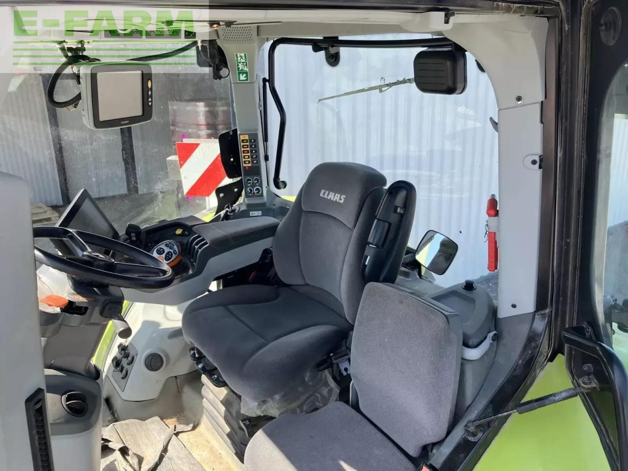 Tracteur agricole CLAAS arion 610 c-matic + s10 C