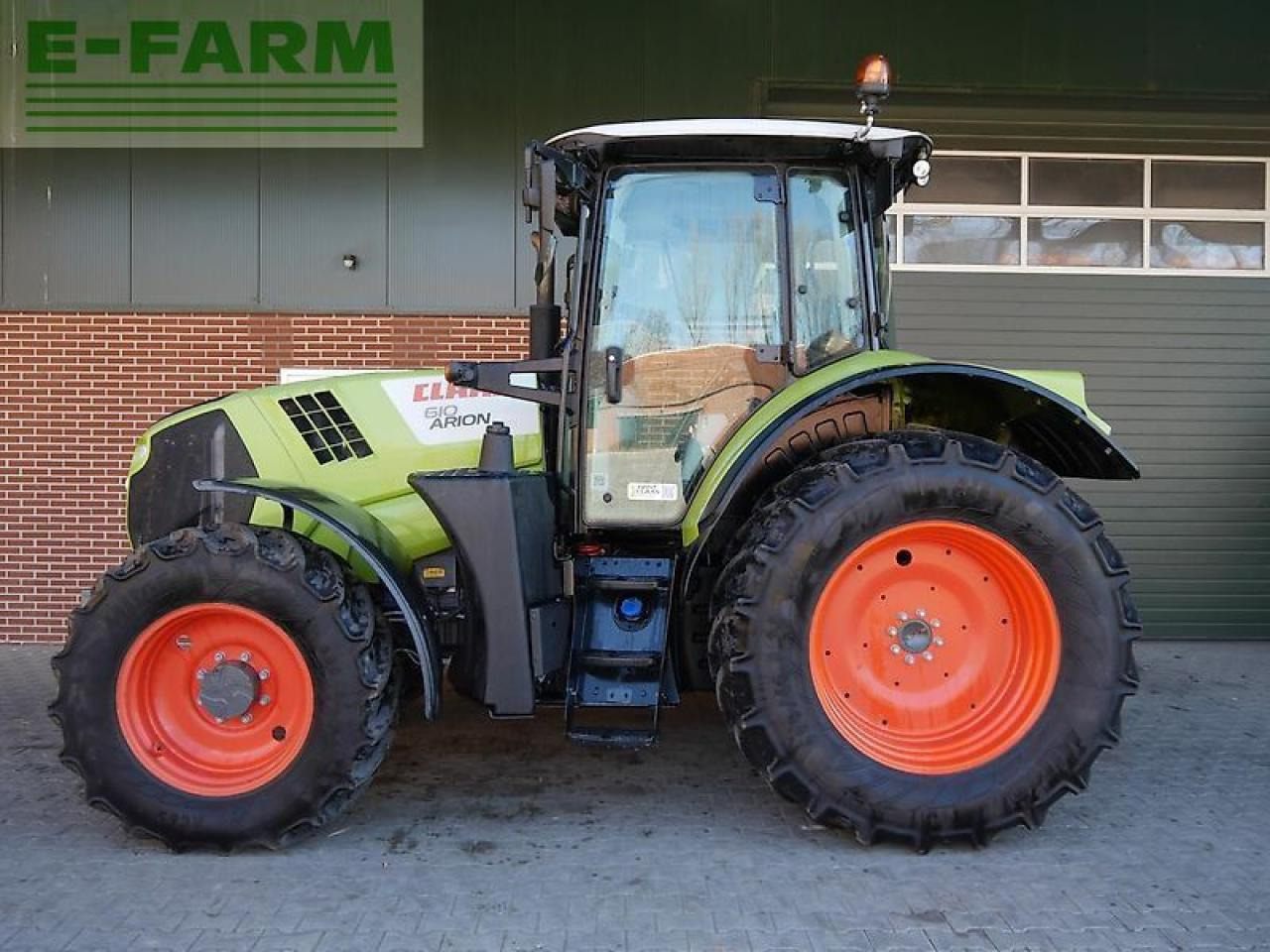Tracteur agricole CLAAS arion 610 cis