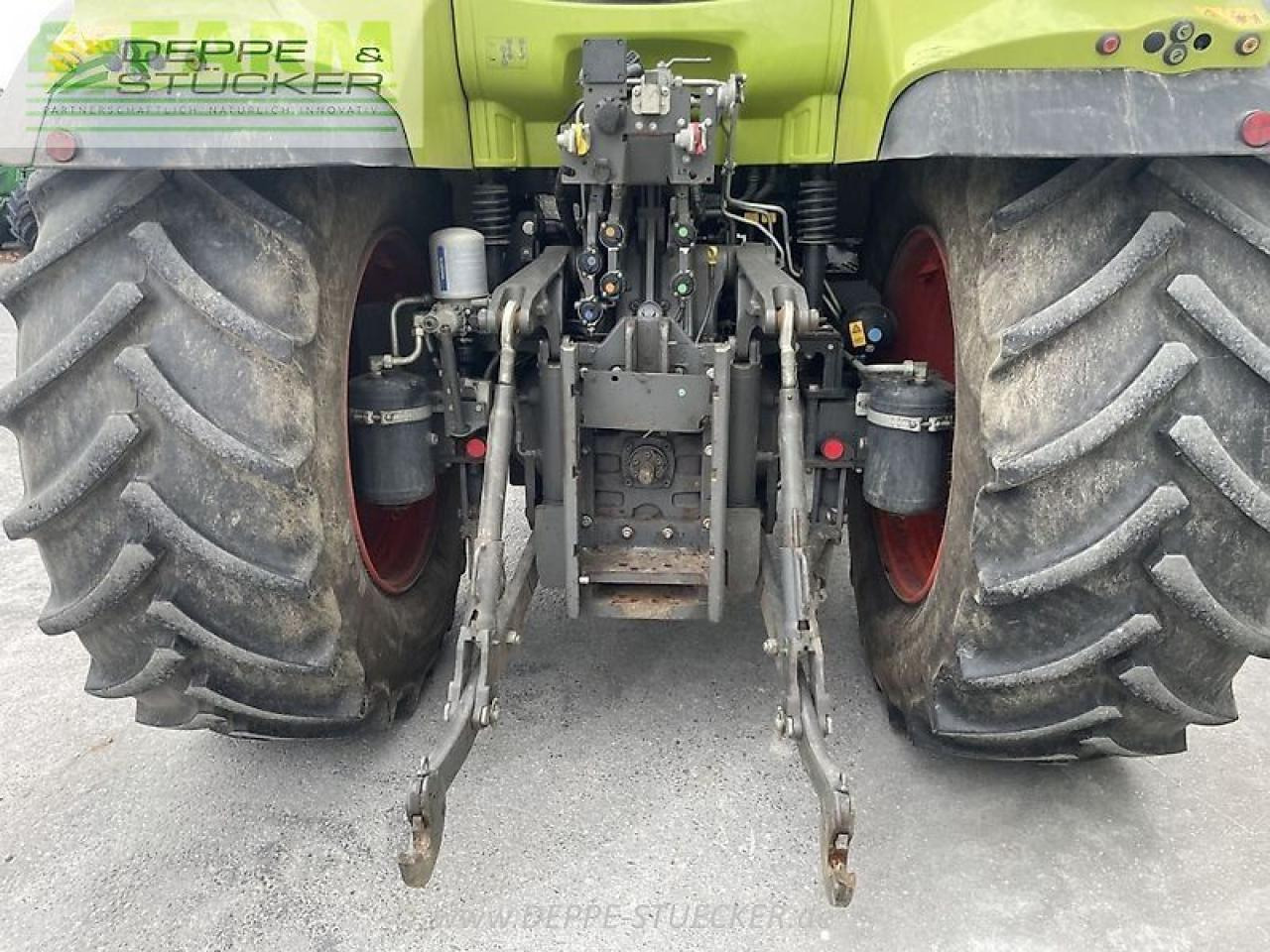 Tracteur agricole CLAAS arion 610 cis CIS