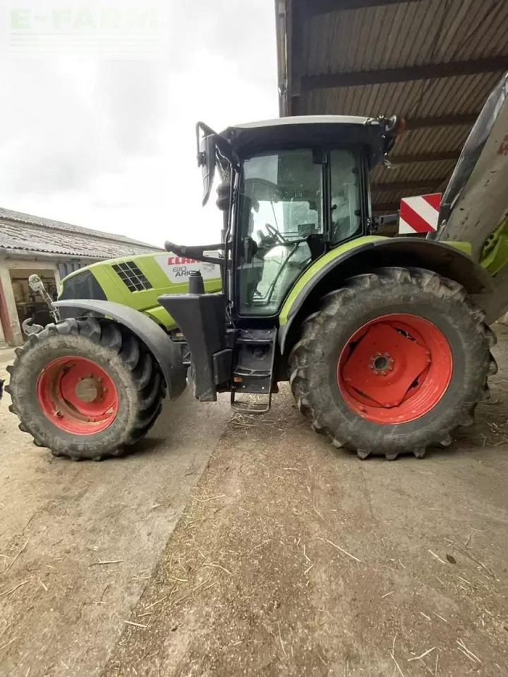 Tracteur agricole CLAAS arion 610 cis CIS