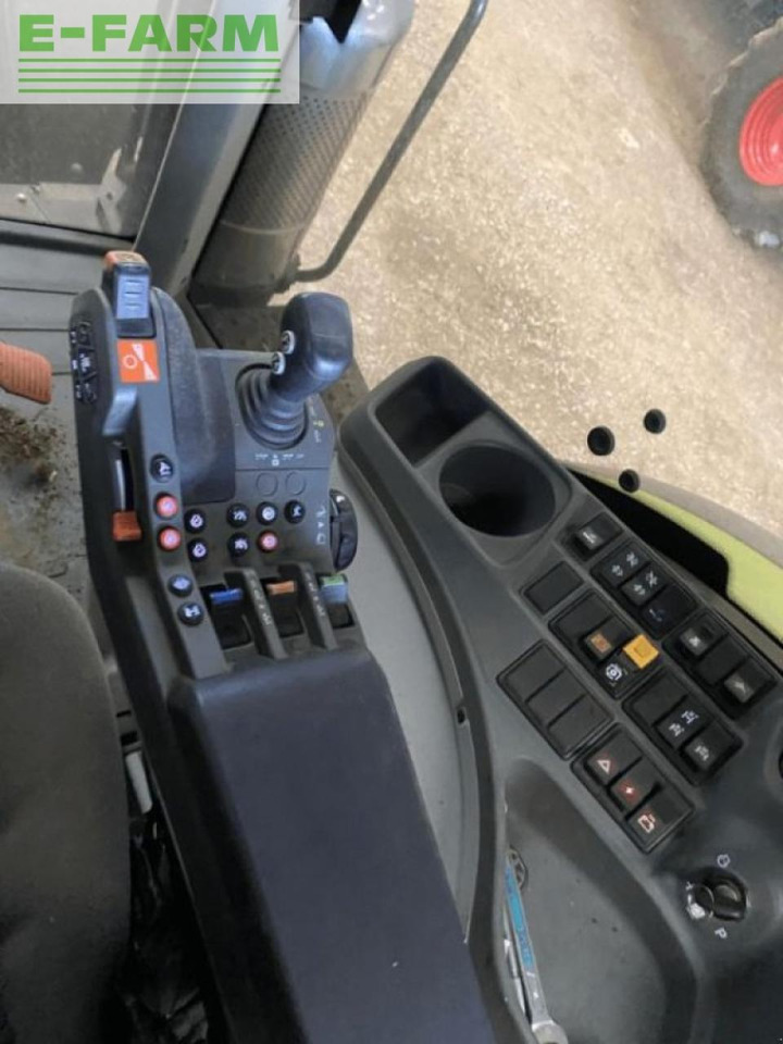 Tracteur agricole CLAAS arion 610 cmatic