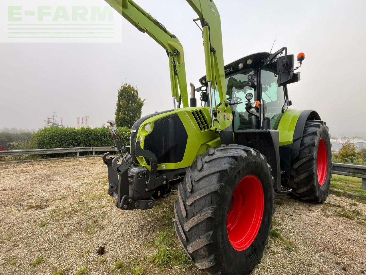 Tracteur agricole CLAAS arion 610 cmatic