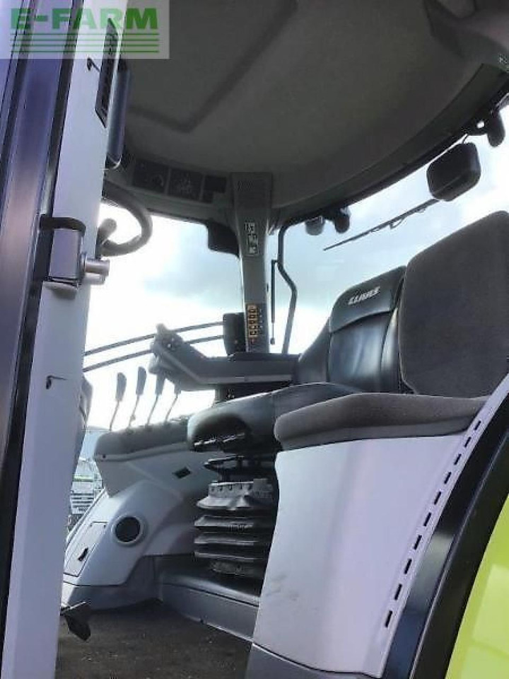 Tracteur agricole CLAAS arion 610 hexashift