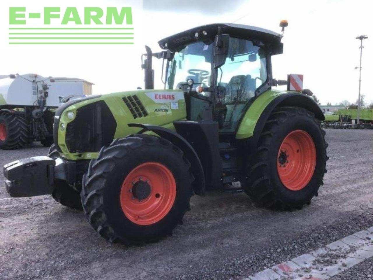 Tracteur agricole CLAAS arion 610 hexashift