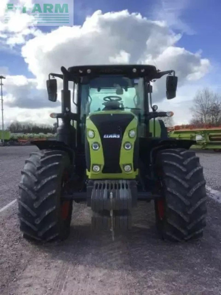 Tracteur agricole CLAAS arion 610 hexashift