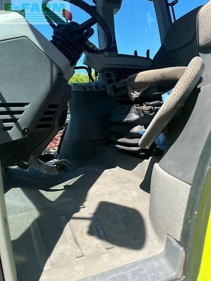 Tracteur agricole CLAAS arion 620