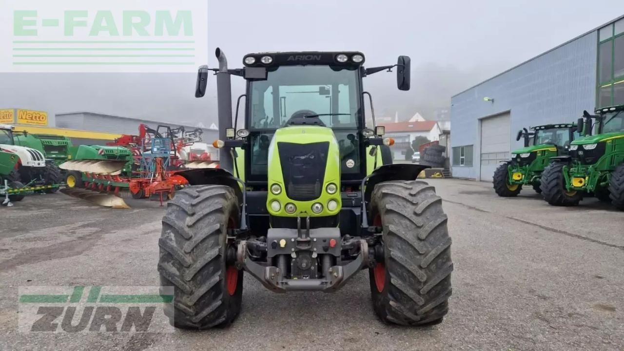 Tracteur agricole CLAAS arion 620