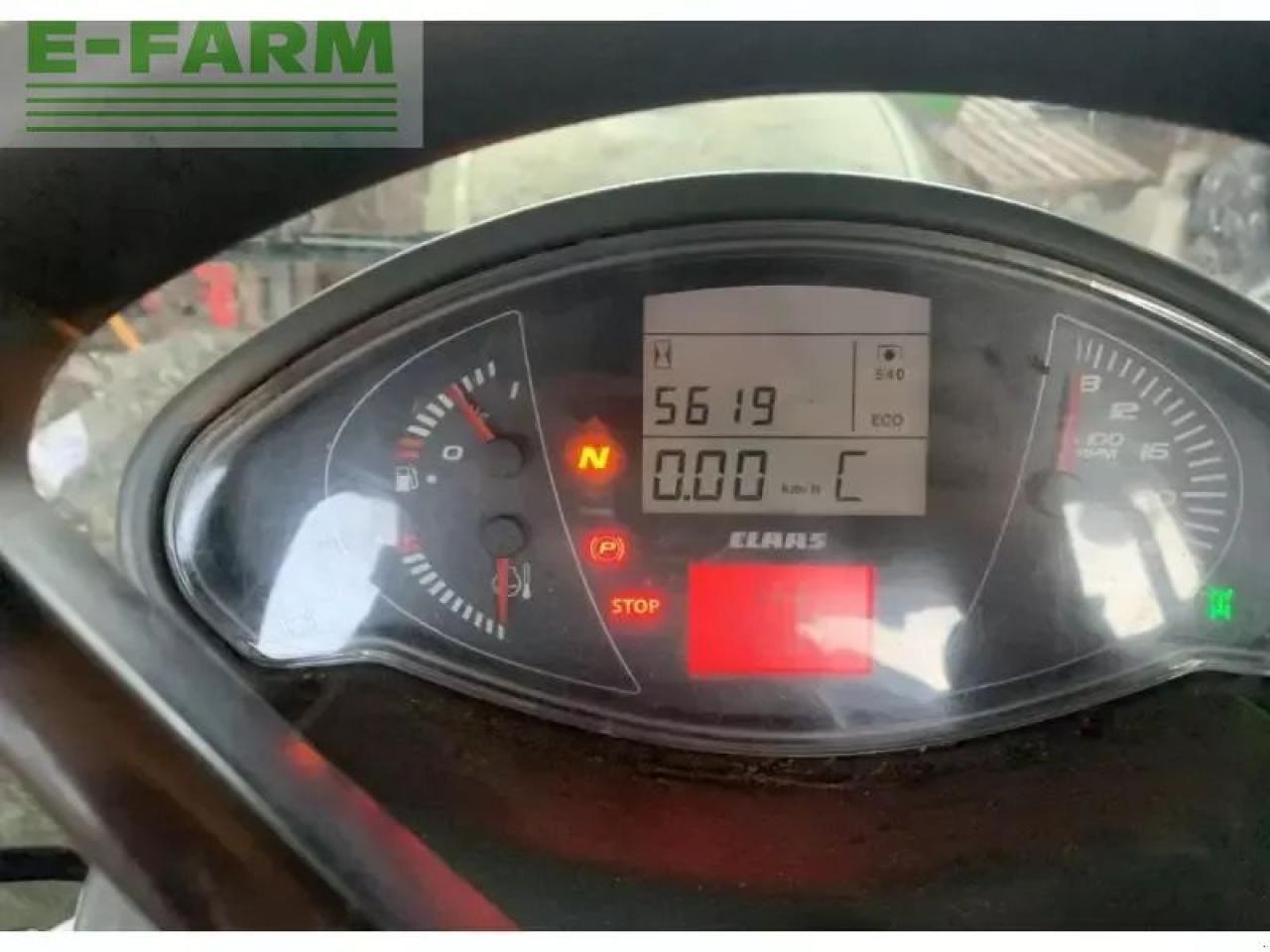 Tracteur agricole CLAAS arion 620