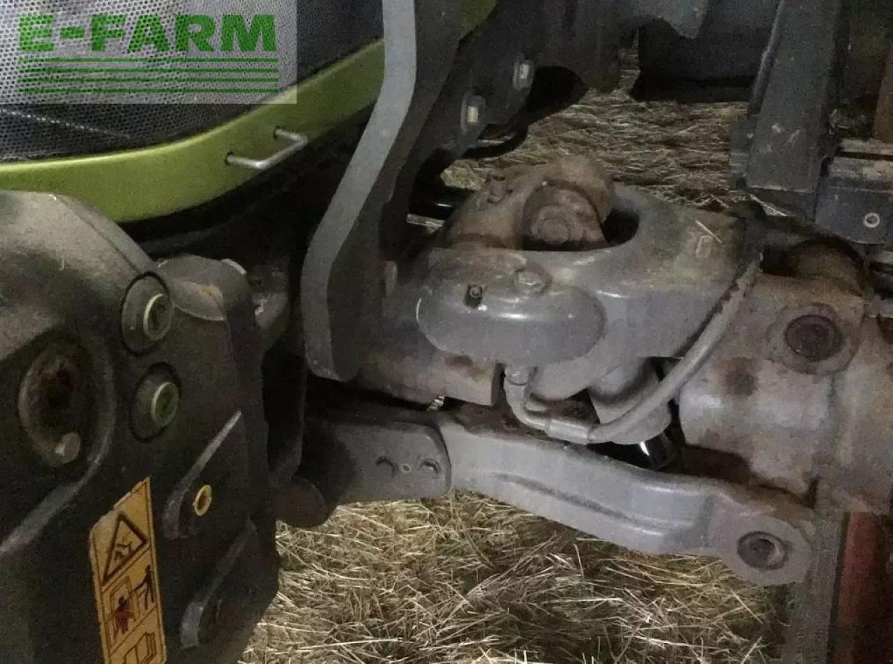Tracteur agricole CLAAS arion 620