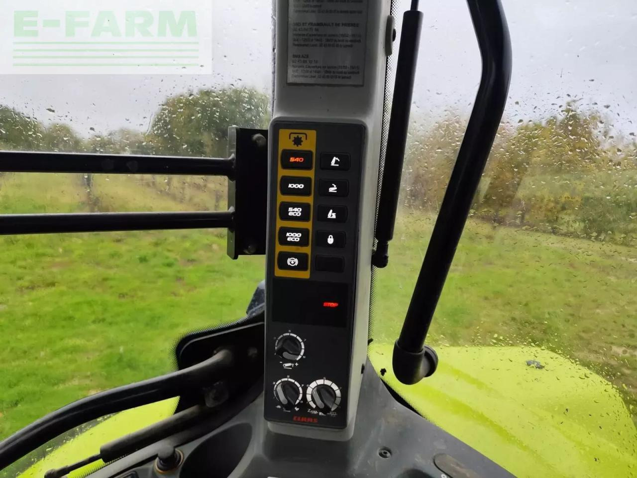 Tracteur agricole CLAAS arion 620