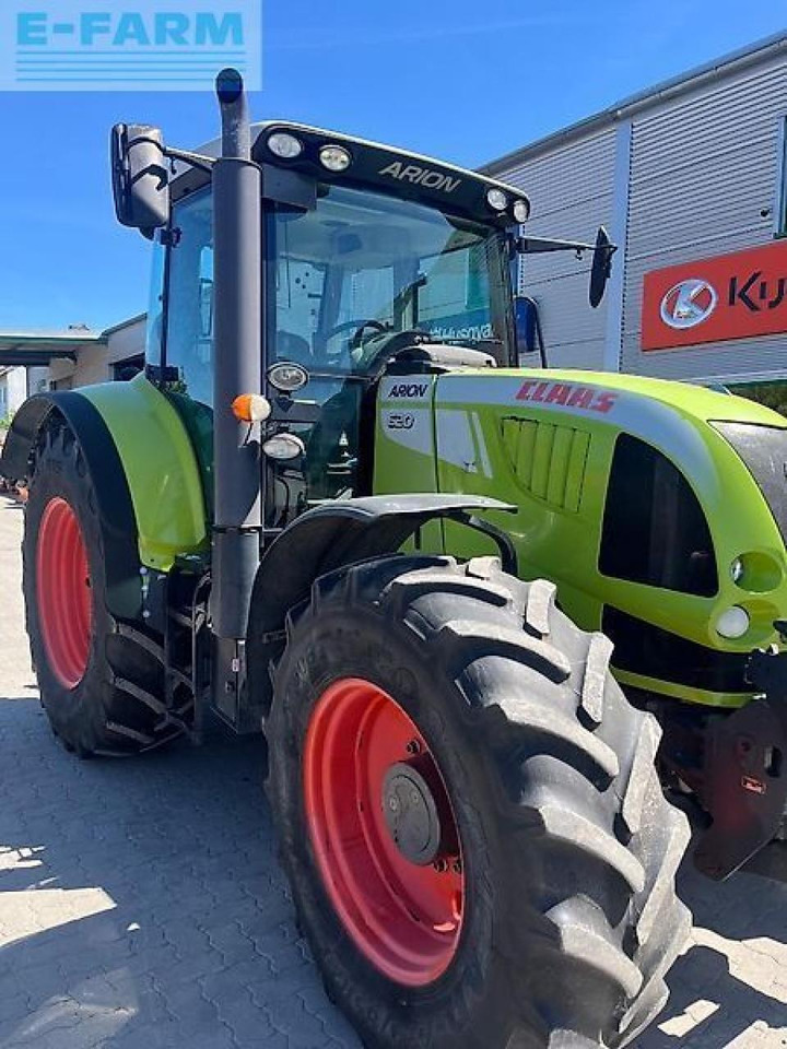 Tracteur agricole CLAAS arion 620