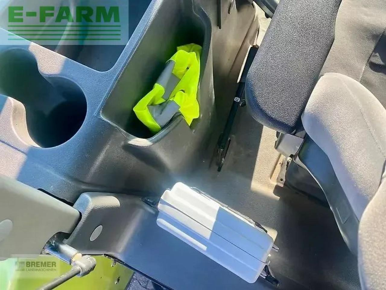 Tracteur agricole CLAAS arion 620 c C