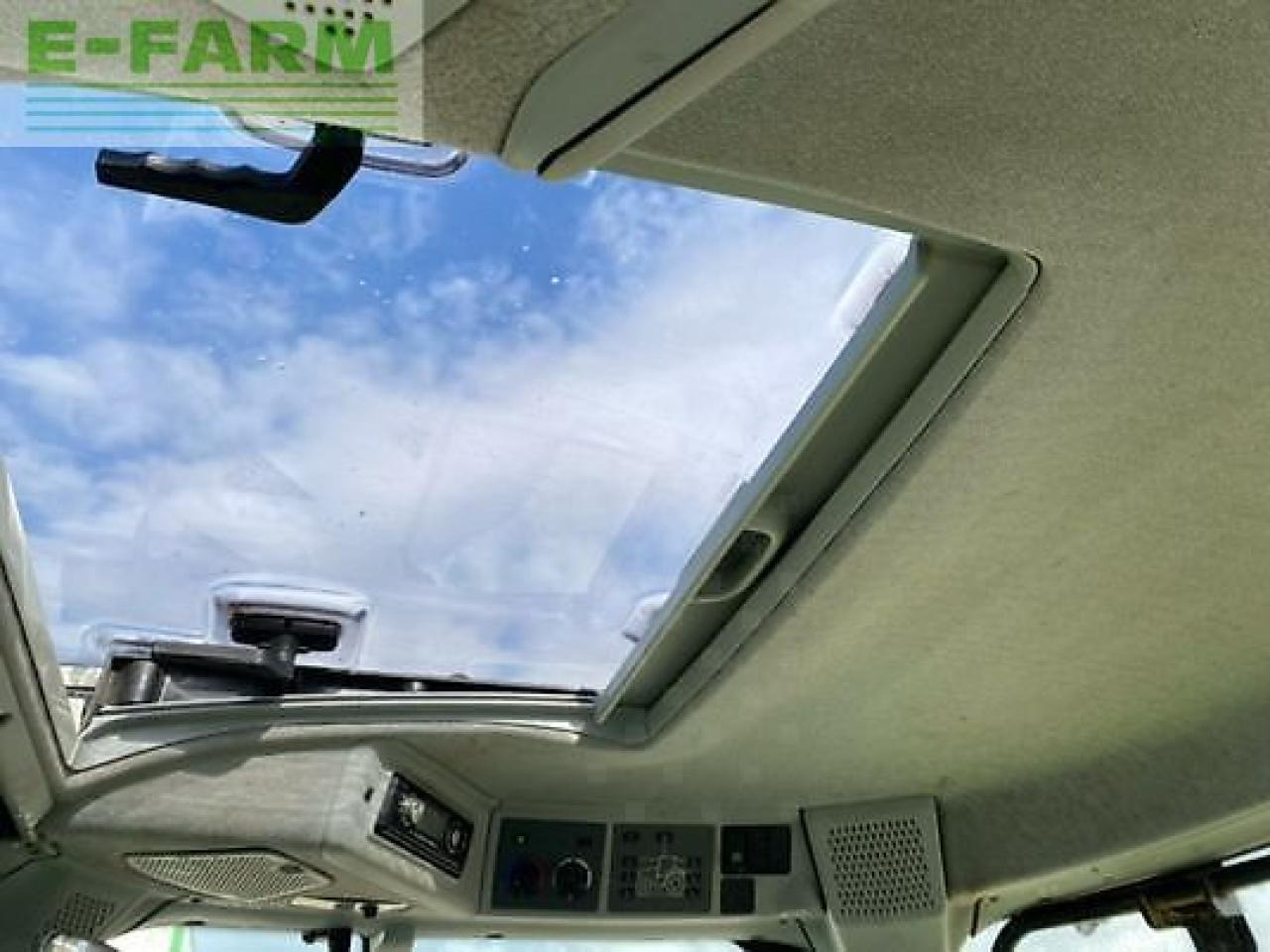 Tracteur agricole CLAAS arion 620 cebis