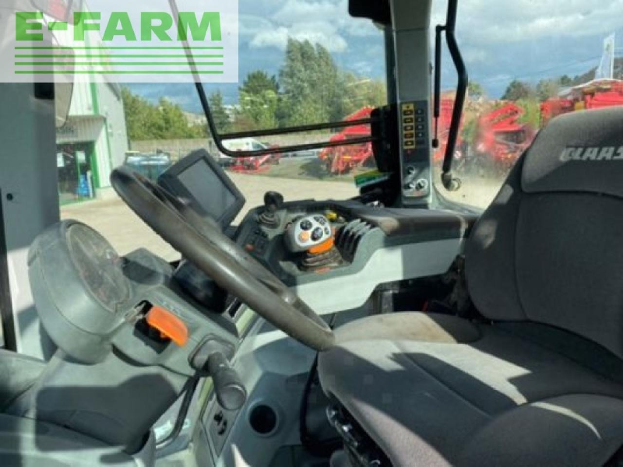 Tracteur agricole CLAAS arion 620 cebis