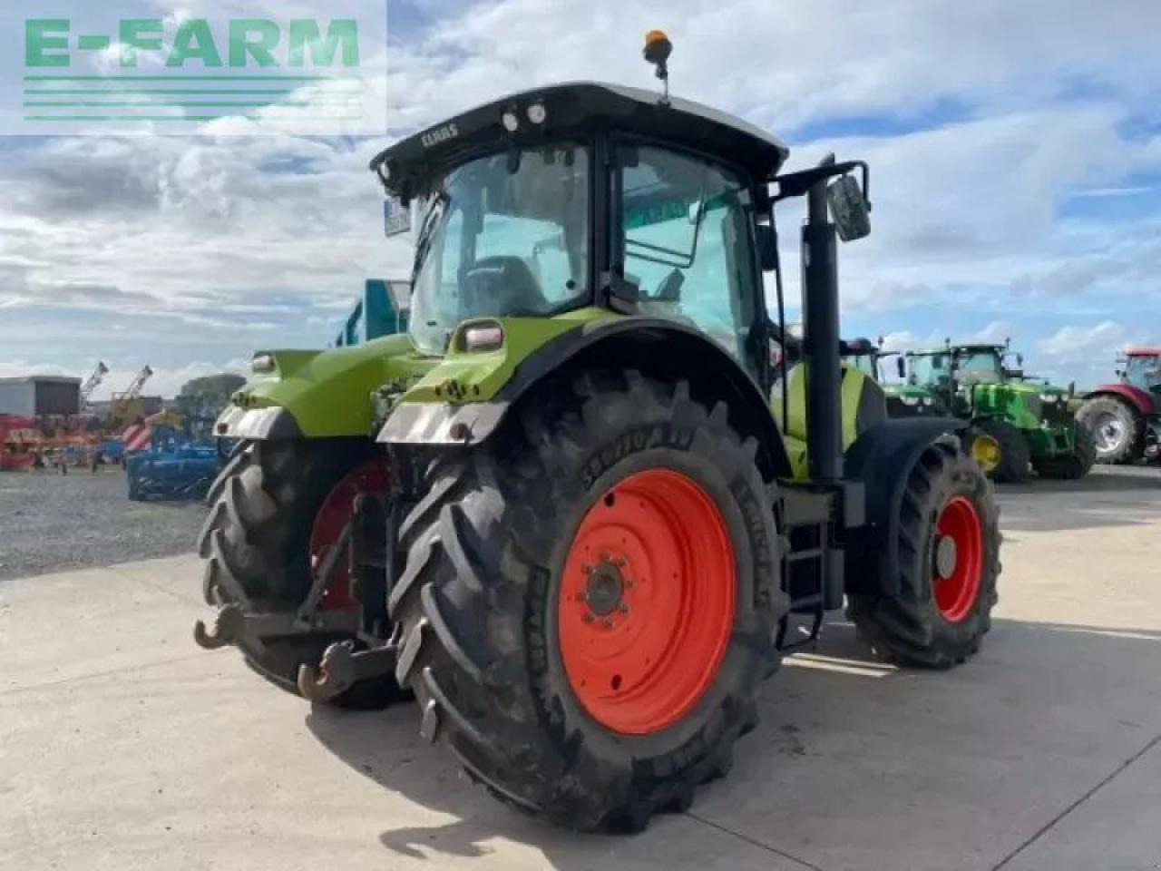 Tracteur agricole CLAAS arion 620 cebis CEBIS