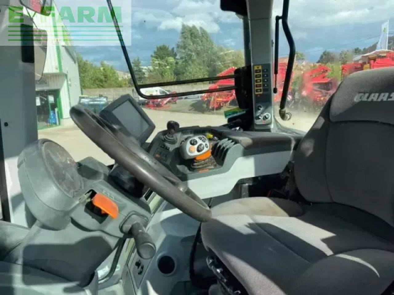Tracteur agricole CLAAS arion 620 cebis CEBIS