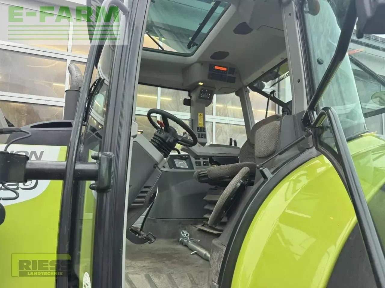 Tracteur agricole CLAAS arion 620 cebis a19 mx t414