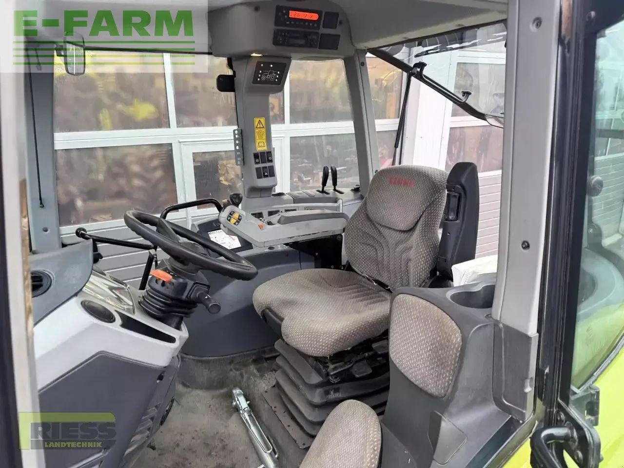Tracteur agricole CLAAS arion 620 cebis a19 mx t414