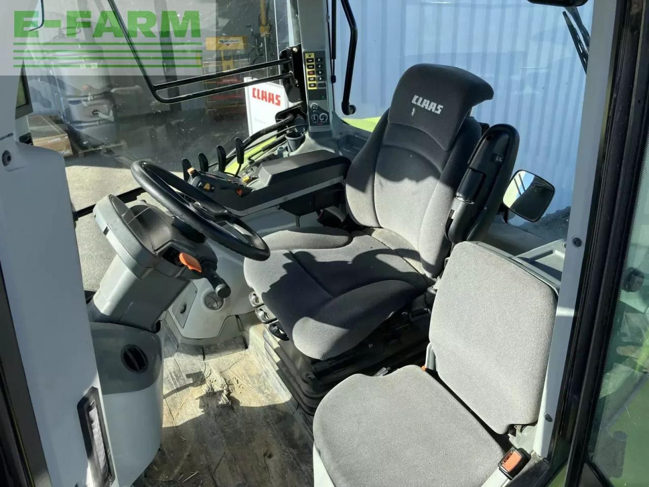 Tracteur agricole CLAAS arion 620 cis CIS