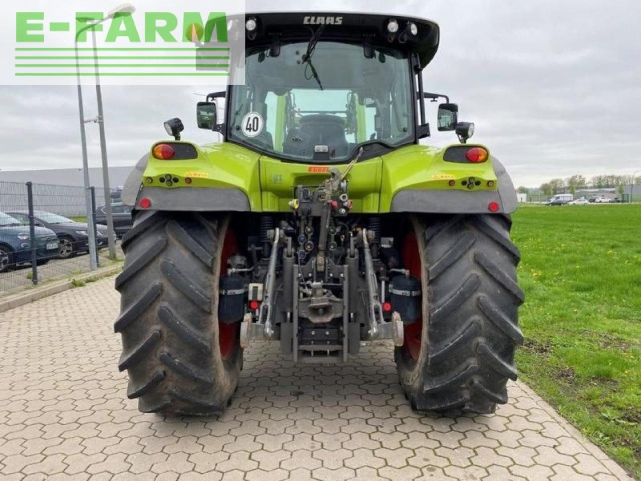 Tracteur agricole CLAAS arion 620 cis mit frontlader CIS