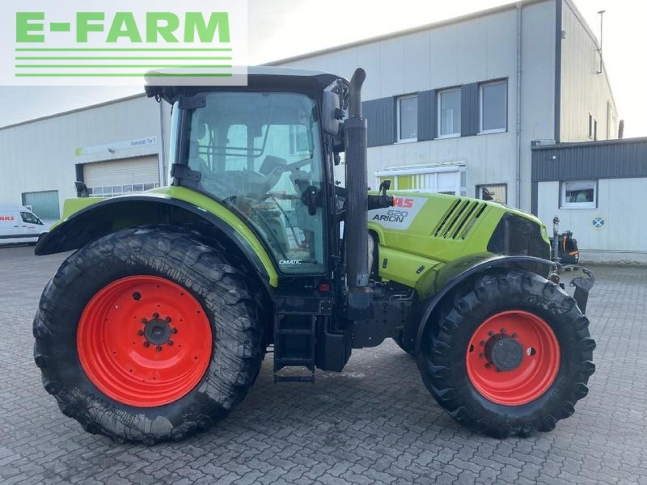 Tracteur agricole CLAAS arion 620 cmatic