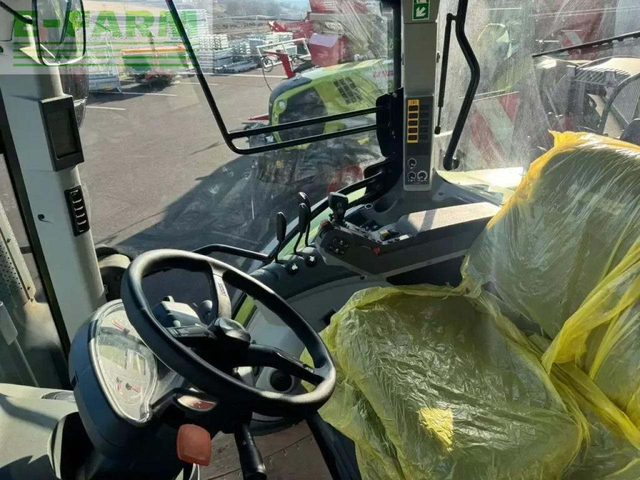Tracteur agricole CLAAS arion 630