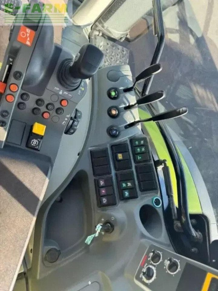 Tracteur agricole CLAAS arion 630