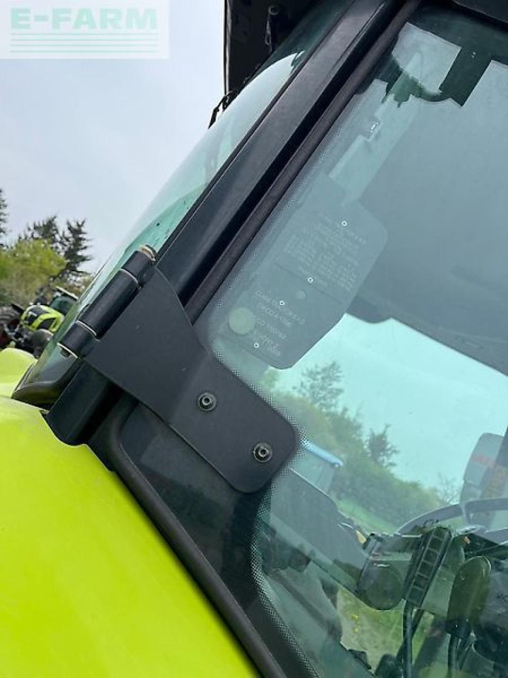 Tracteur agricole CLAAS arion 630 cis CIS