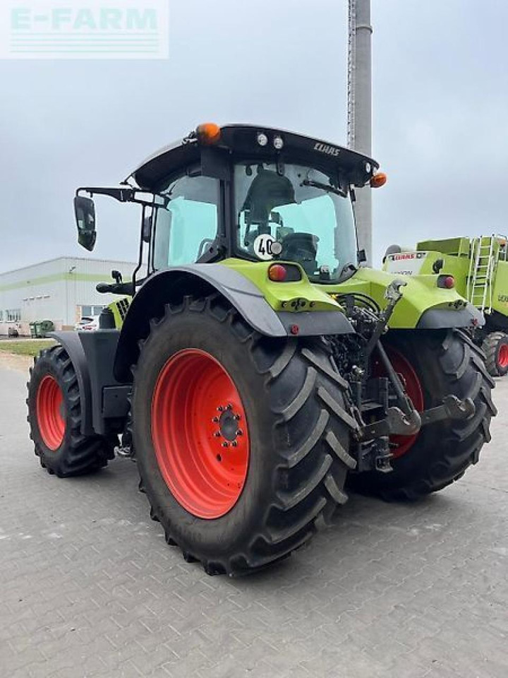 Tracteur agricole CLAAS arion 630 cis CIS