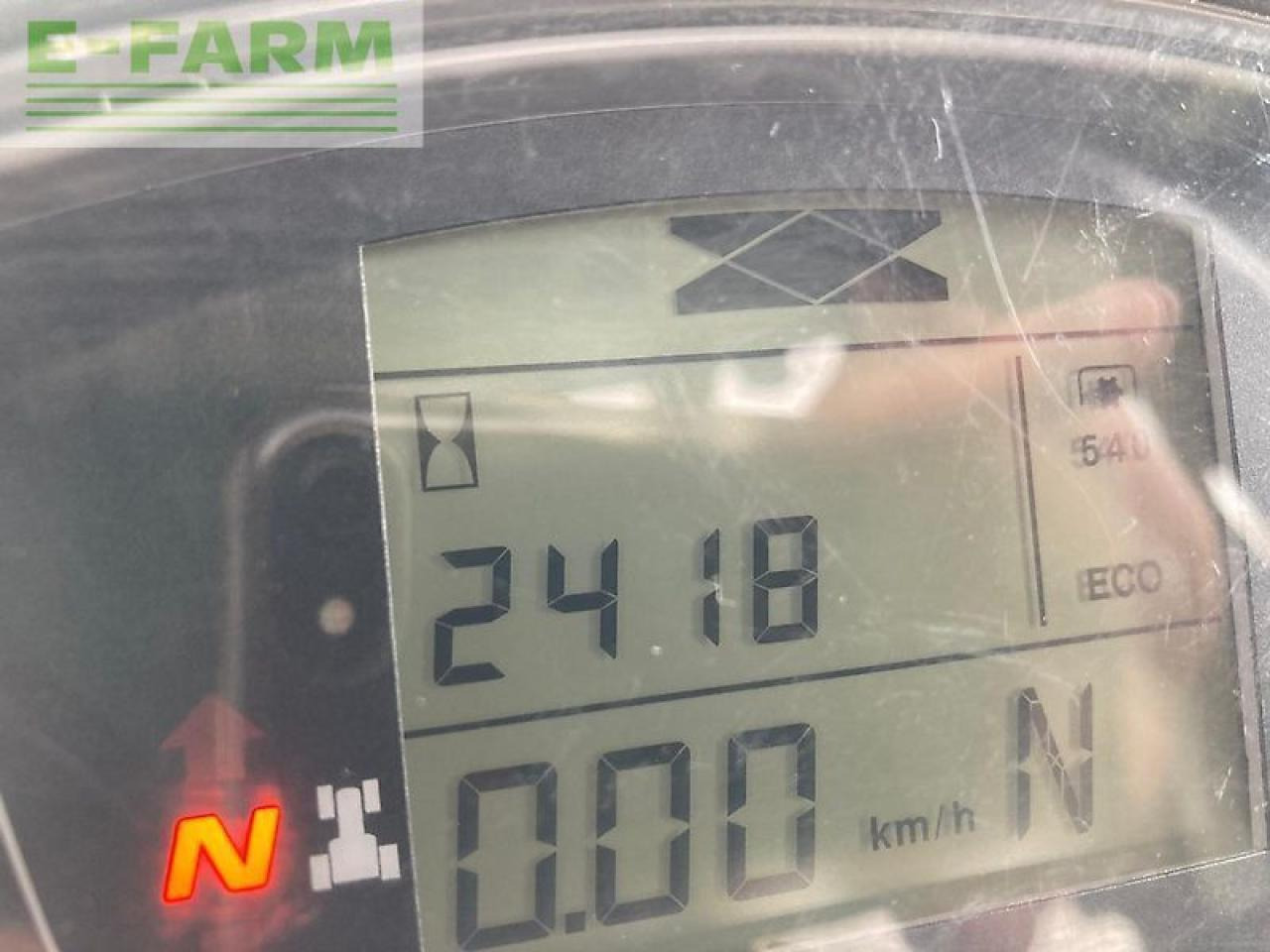 Tracteur agricole CLAAS arion 630 cmatic CMATIC