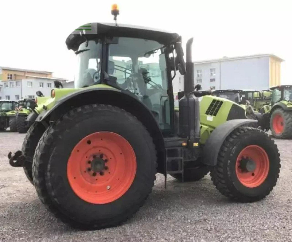 Tracteur agricole CLAAS arion 630 hexa