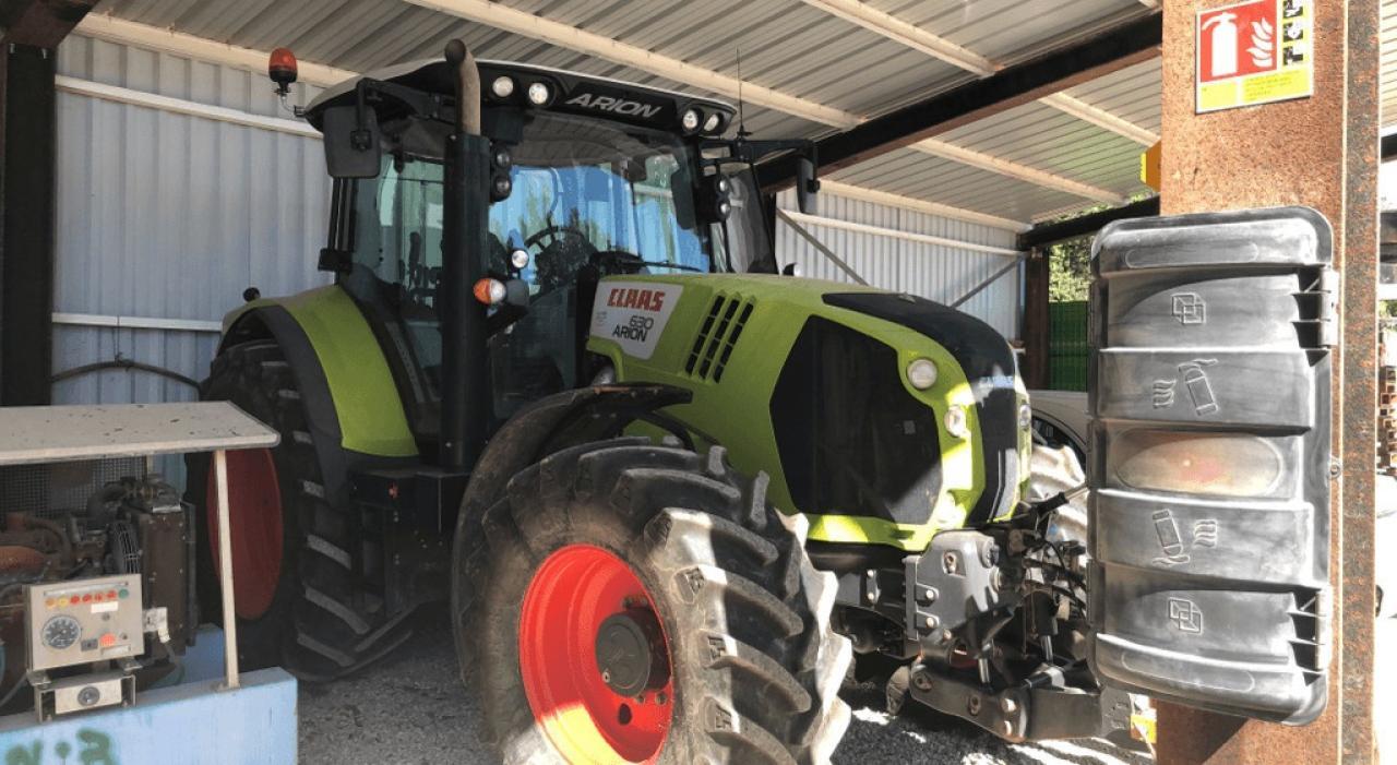 Tracteur agricole CLAAS arion 630 t4i