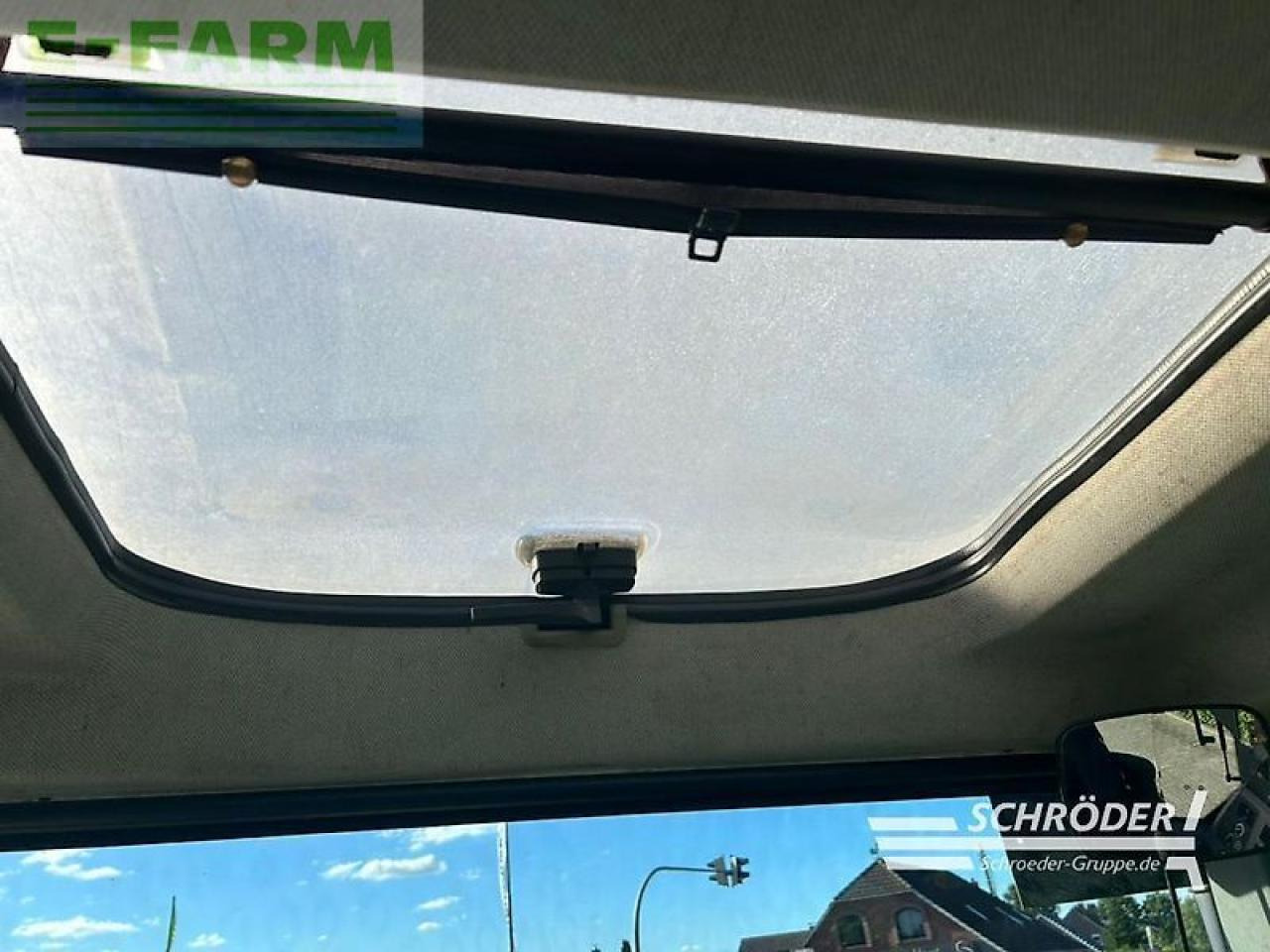 Tracteur agricole CLAAS arion 640