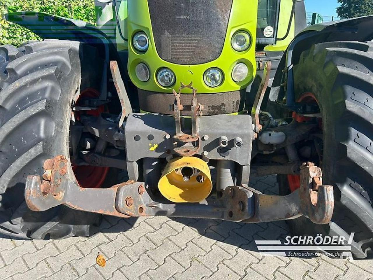 Tracteur agricole CLAAS arion 640