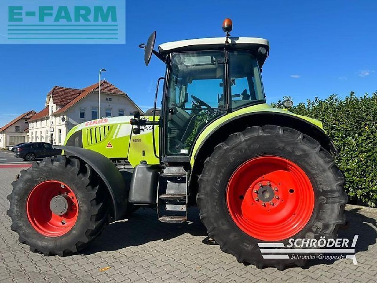 Tracteur agricole CLAAS arion 640