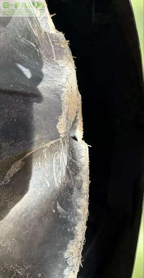 Tracteur agricole CLAAS arion 640