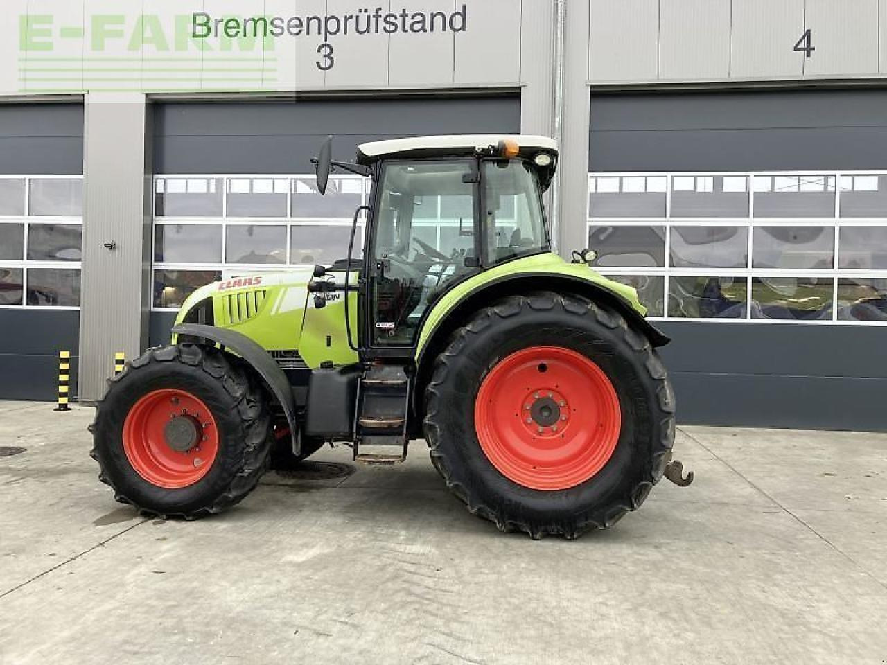 Tracteur agricole CLAAS arion 640 cebis