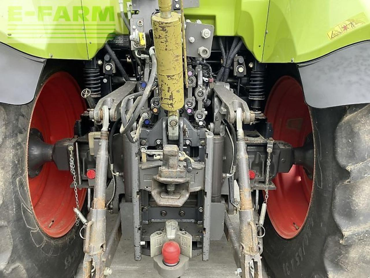 Tracteur agricole CLAAS arion 640 cebis