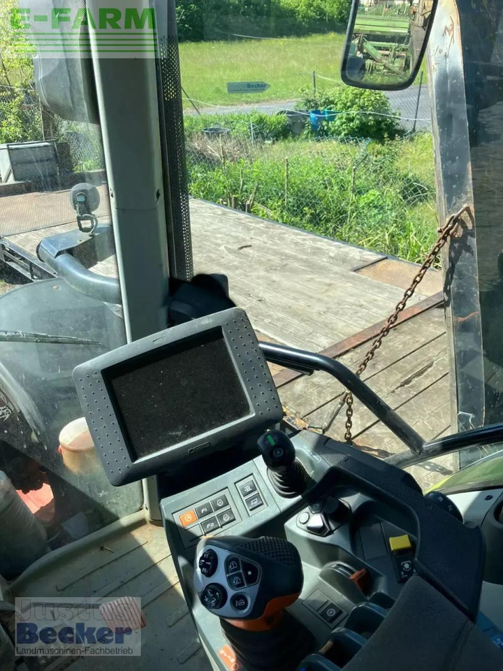 Tracteur agricole CLAAS arion 640 cebis