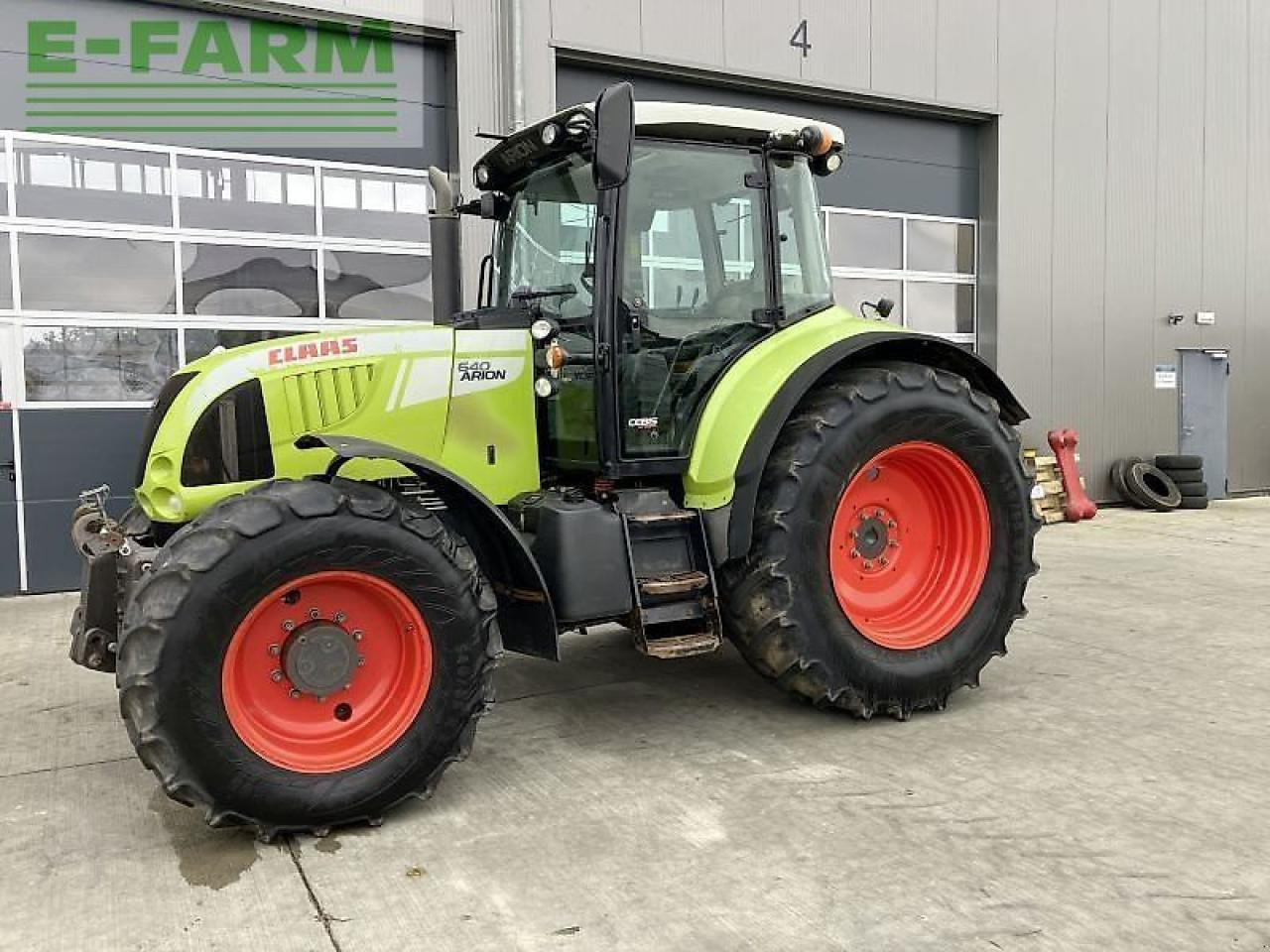 Tracteur agricole CLAAS arion 640 cebis