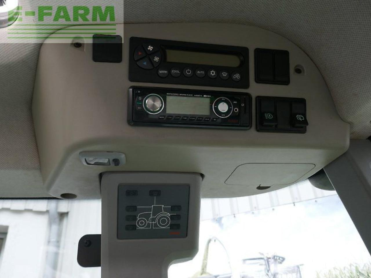 Tracteur agricole CLAAS arion 640 cebis