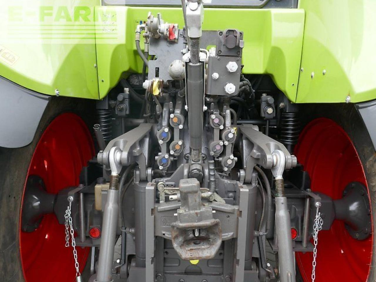 Tracteur agricole CLAAS arion 640 cebis