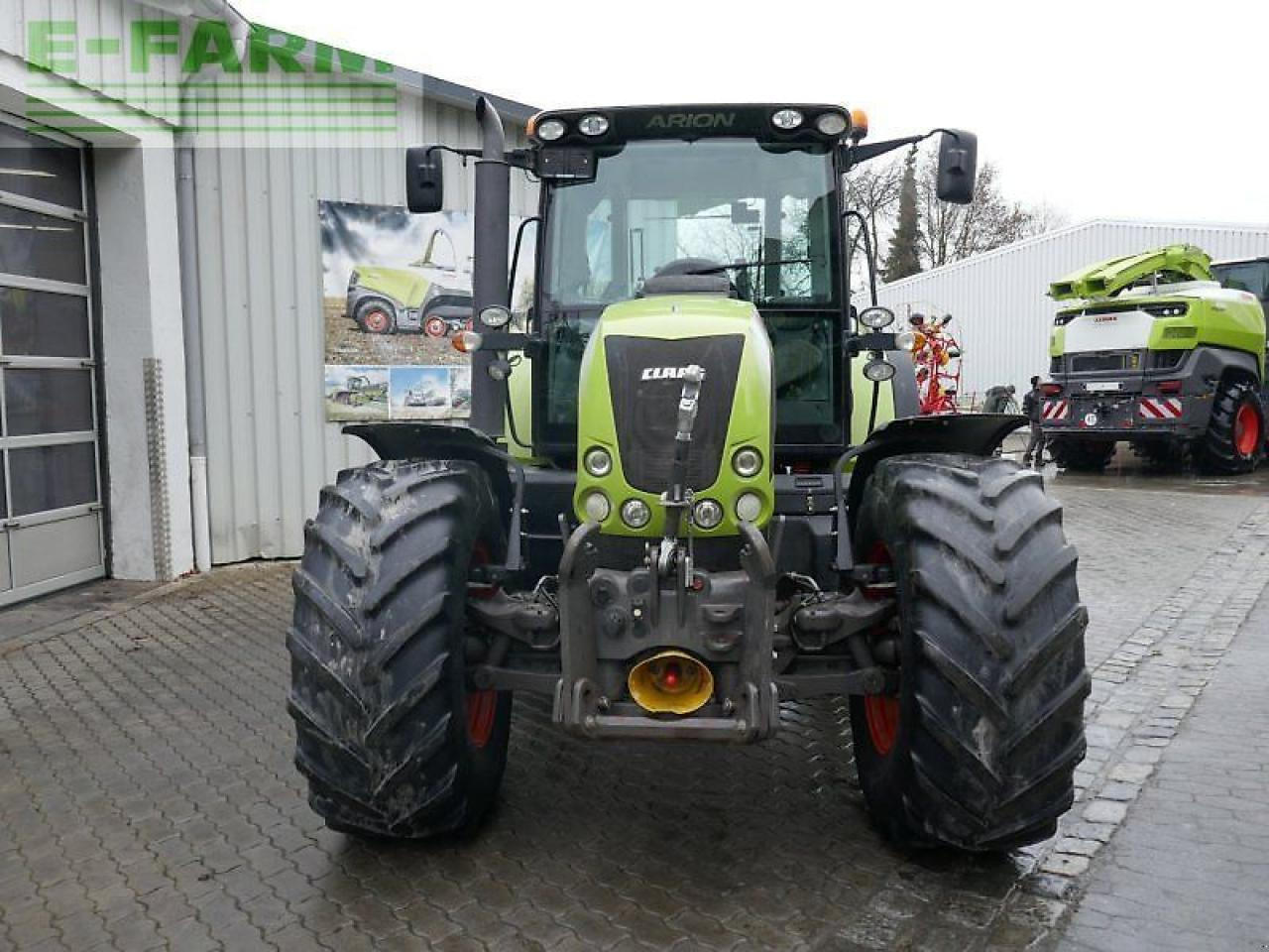 Tracteur agricole CLAAS arion 640 cebis