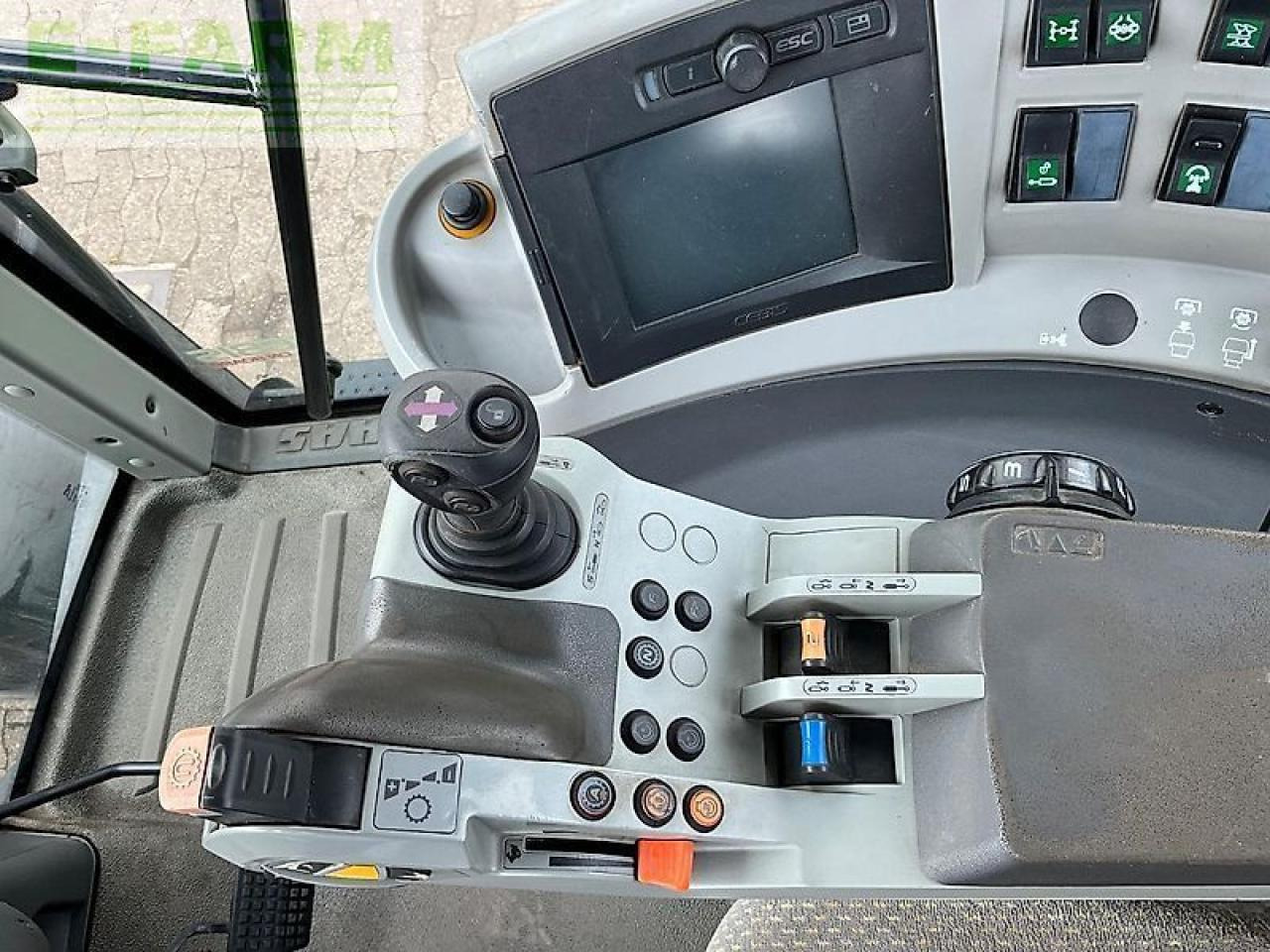 Tracteur agricole CLAAS arion 640 cebis 50km/h CEBIS