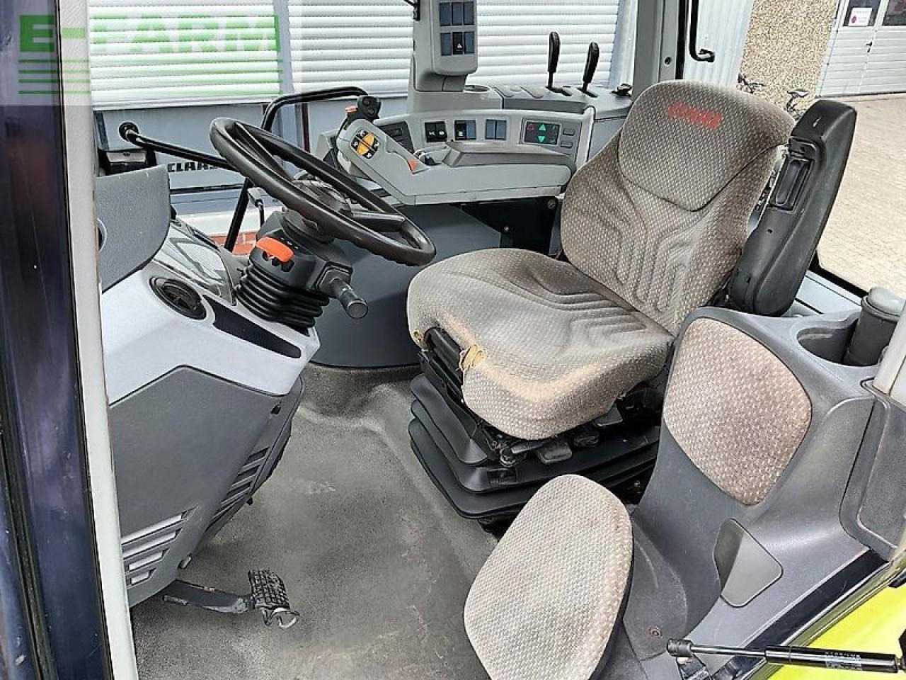 Tracteur agricole CLAAS arion 640 cebis 50km/h CEBIS
