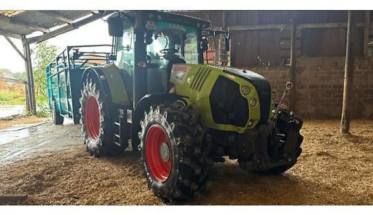 Tracteur agricole CLAAS arion 640 cis CIS