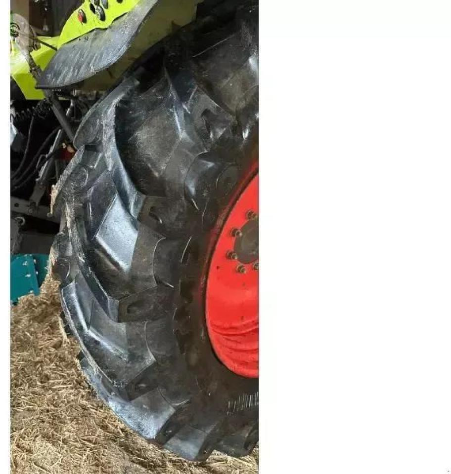 Tracteur agricole CLAAS arion 640 cis CIS