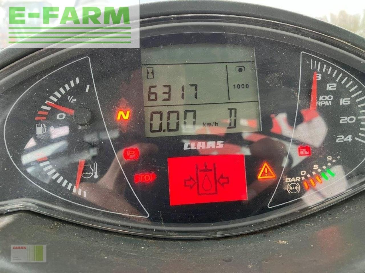 Tracteur agricole CLAAS arion 640 hexashift