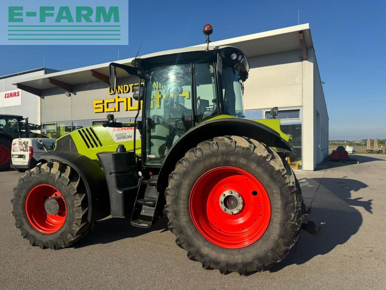 Tracteur agricole CLAAS arion 650