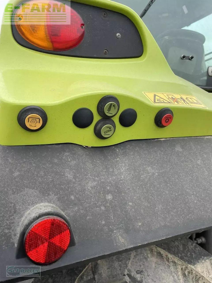 Tracteur agricole CLAAS arion 650